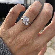 Earlston Round Center Engagement Ring